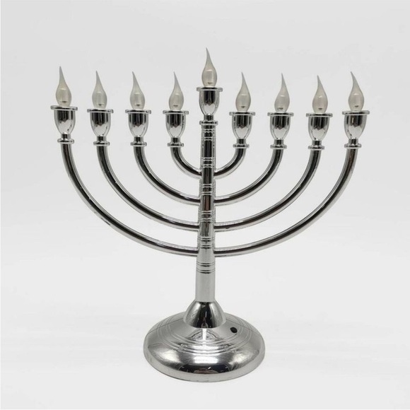 LIGHT UP LED MENORAH NEW - Picture 2 of 5